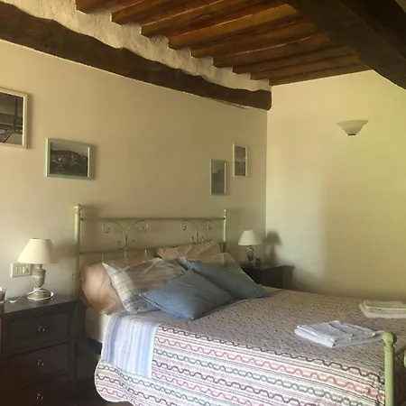 Guesthost - La E Bella, With Pool & Parking